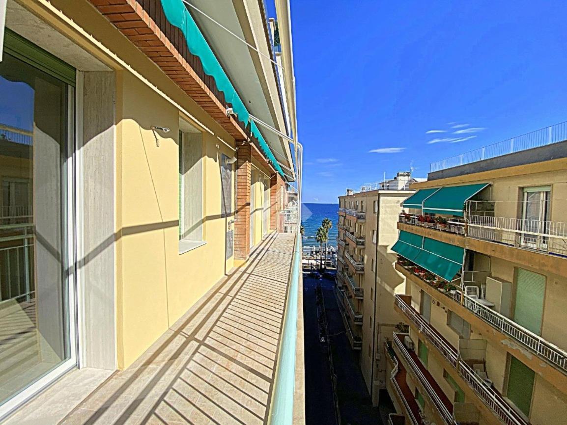 Residence Cristallo Alassio Exterior foto